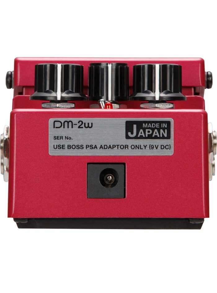 Boss DM-2W Waza Craft Delay Pedal_back_gal