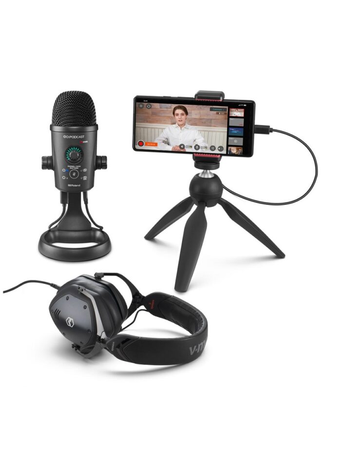 Roland GO:PODCAST Video Podcasting Studio_group_2_gal